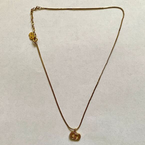 D1022 Authentic Dior CD logo gold color necklace - Picture 2 of 4